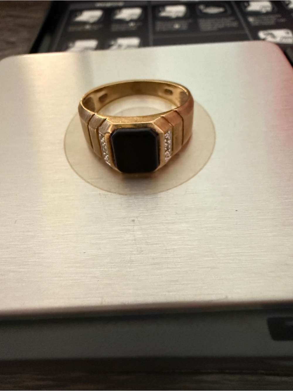 Men’s size 9 10K Solid Gold  Black Onyx & Diamond Ring 5.37 Grams